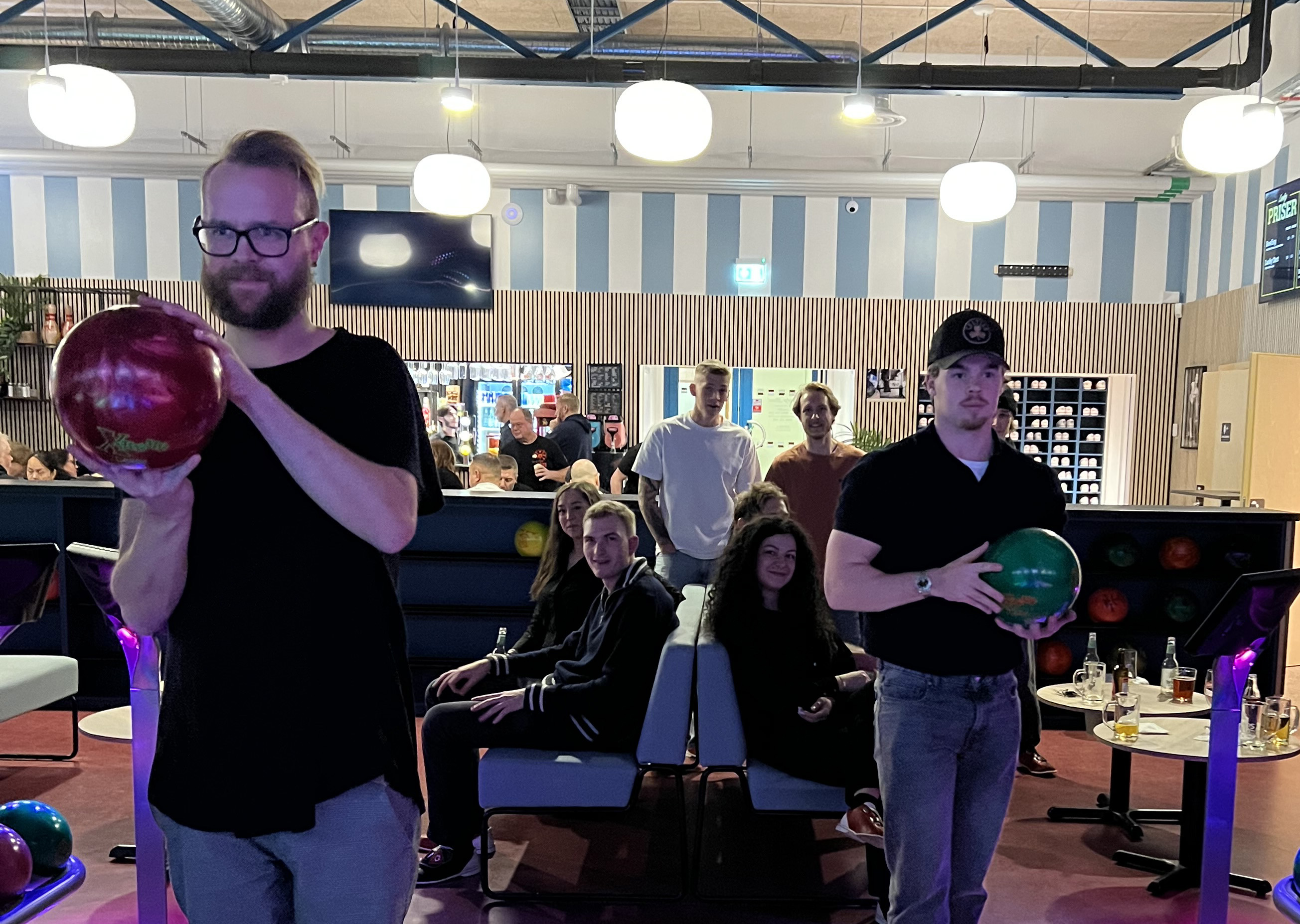 Härlig kväll i bowlinghallen