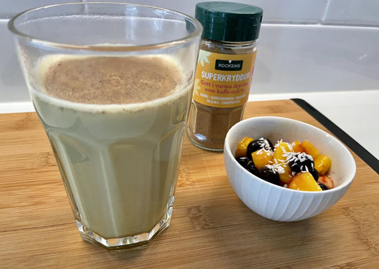 Chailatte med gurkmeja 