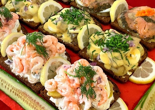 Julsmörgåsbord