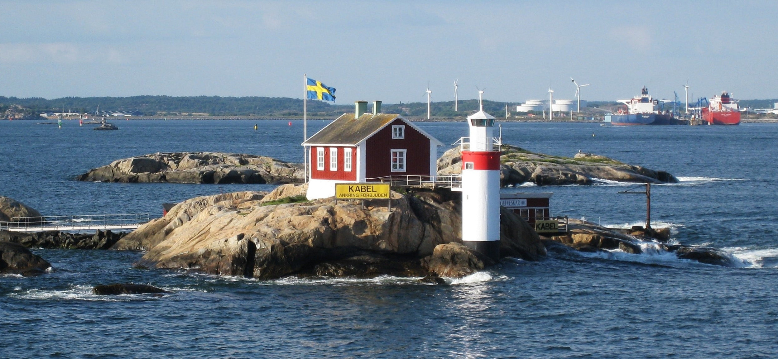 Sommarstuga med fyr